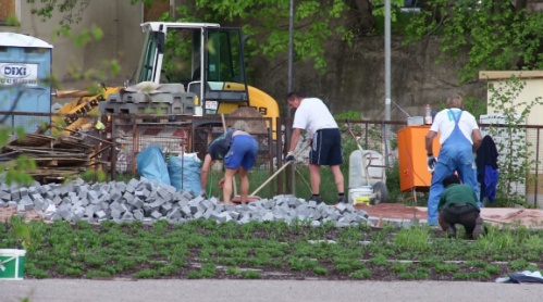 201204180912072.jpg