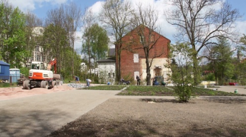 201204180912072.jpg