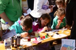 Familienaktion mit Herz